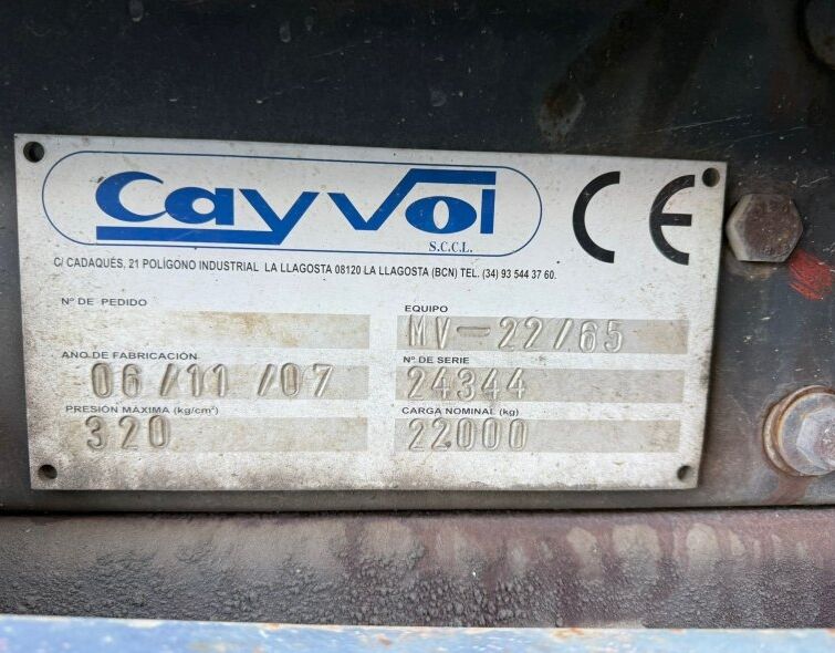 RENAULT LANDER 410.26. 